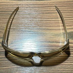 Vintage Gucci sunglasses, with case + cleaning cloth